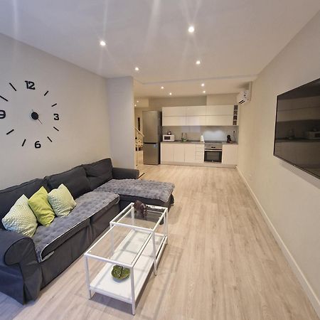 Barcelona Duplex De 3 Habitaciones L'Hospitalet de Llobregat Exterior foto